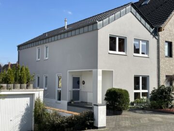 VERKAUFT! Familienfreundliches Einfamilienhaus mit schönem Sonnengarten in Troisdorf-Sieglar!, 53844 Troisdorf, Einfamilienhaus