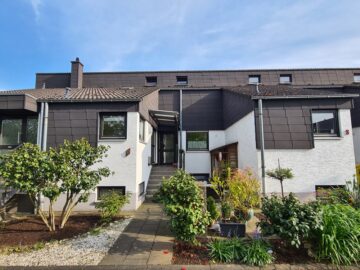 VERKAUFT! Attraktives Einfamilienhaus in Split-Level-Bauweise mit schnuckeligem Garten in Beuel-Bechlinghoven!, 53229 Bonn / Beuel, Einfamilienhaus